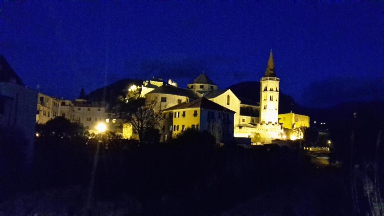 피날레리구레 Casa Mariuccia A Due Passi Dal Mare 아파트 외부 사진